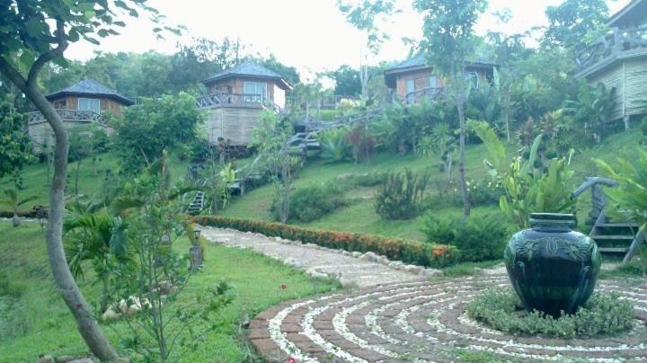 Mokfahsai Resort Tak Exterior photo